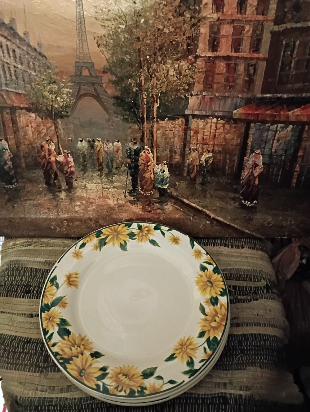 Maplehill Sunflower Stoneware 4 Dinner Plate - Yellow Floral Rim Pattern 1990's.